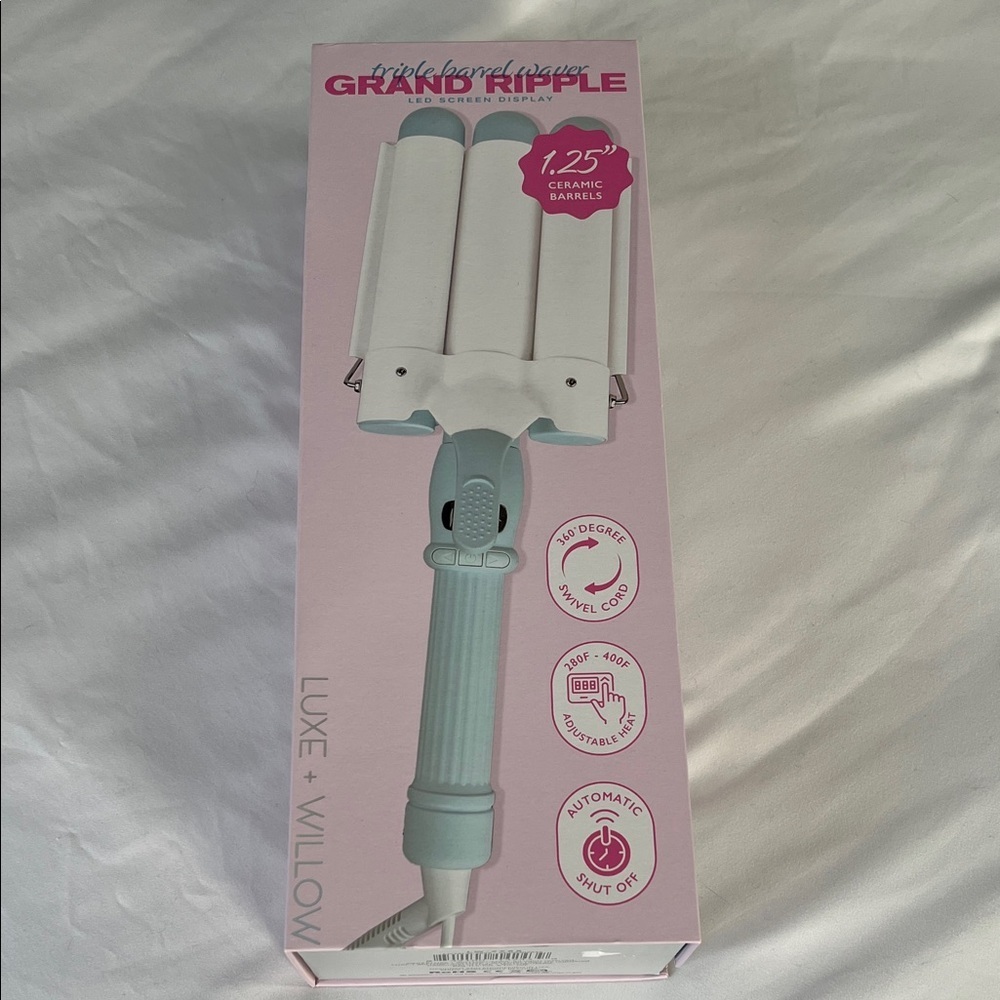 Luxe + Willow Grand Ripple Triple Barrel Waver
